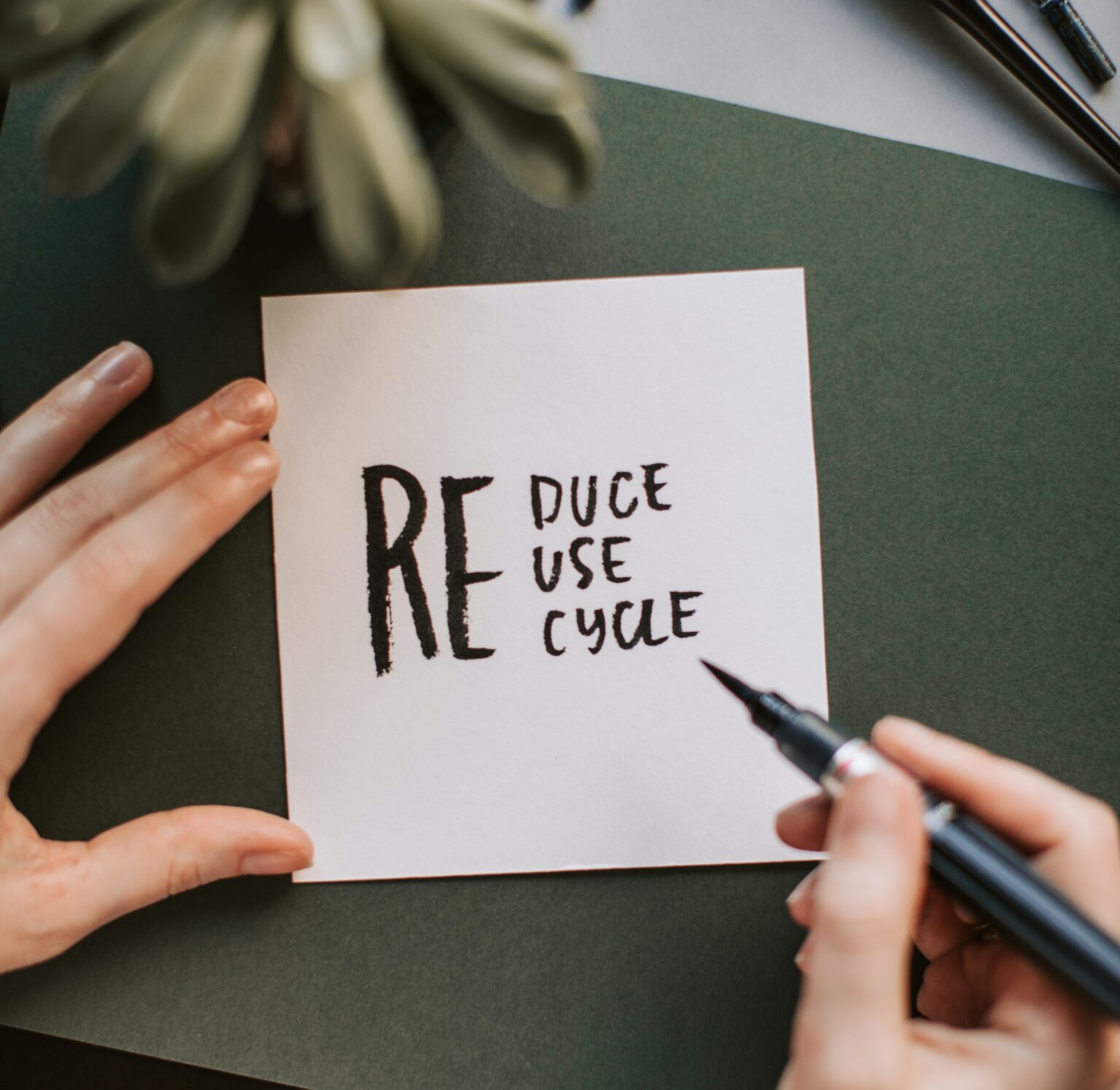 Macchina Copriscarpe Usa E Getta - Con Rotolo Pellicola Per Protezione Pavimenti - Foto 14